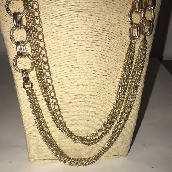 Necklace gold tone 24”long circle link light weight - Picture 4 of 5